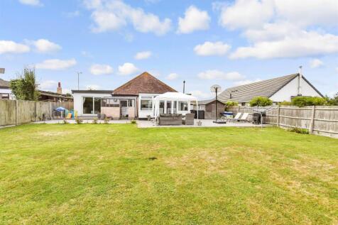 4 bedroom detached bungalow for sale