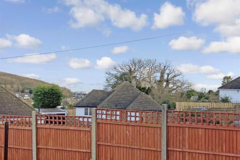 2 bedroom semi-detached bungalow for sale