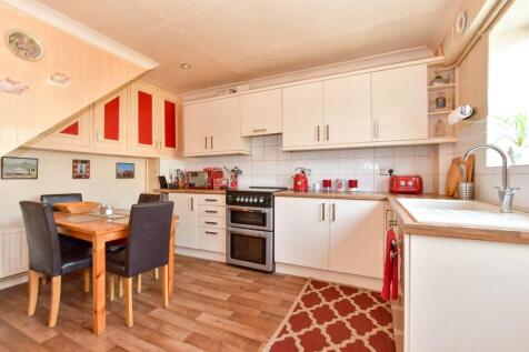 Dymchurch Road, Hythe, Kent 3 bed semi