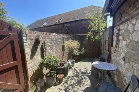 2 bedroom cottage for sale