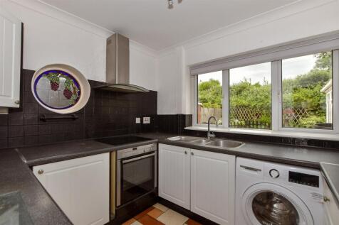 2 bedroom semi-detached bungalow for sale