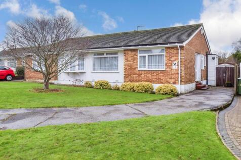 2 bedroom semi-detached bungalow for sale