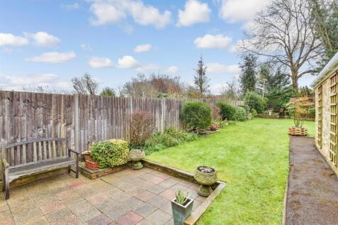 5 bedroom semi-detached house for sale
