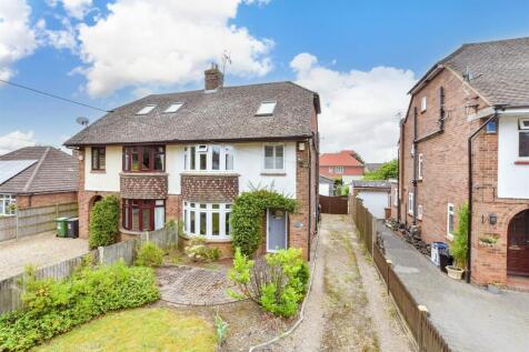 4 bedroom semi-detached house for sale