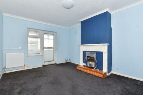 2 bedroom ground floor flat for sale