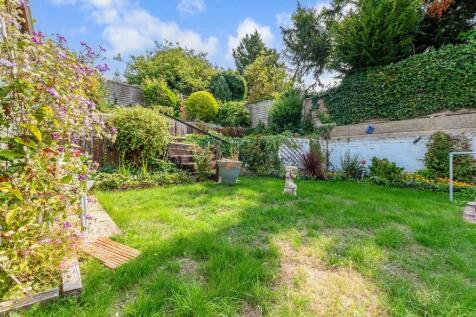 3 bedroom semi-detached bungalow for sale