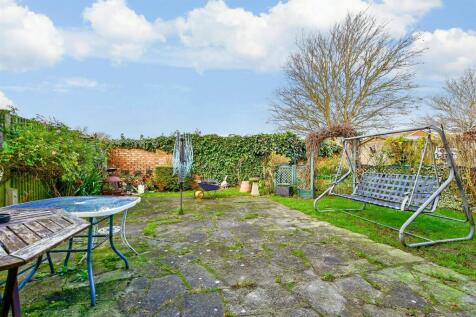 Richmond Drive, New Romney, Kent 4 bed detached house for sale