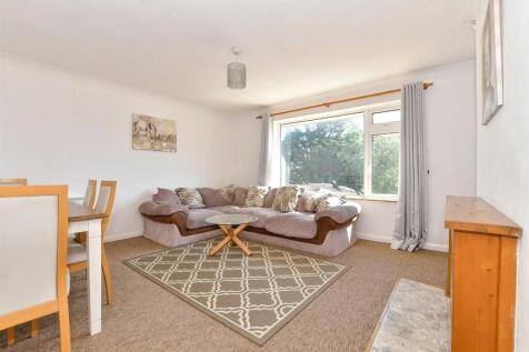 3 bedroom flat for sale