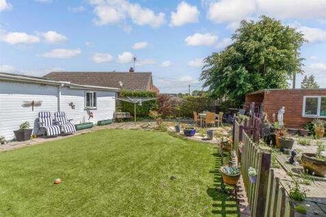 3 bedroom semi-detached bungalow for sale