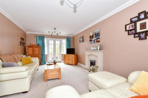 Chapman Fields, Cliffsend, Ramsgate... 4 bed detached house for sale