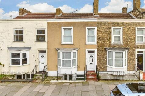 4 bedroom terraced house for sale