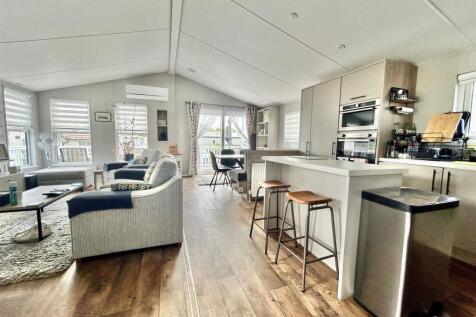 Way Hill, Minster, Ramsgate, Kent 2 bed park home for sale