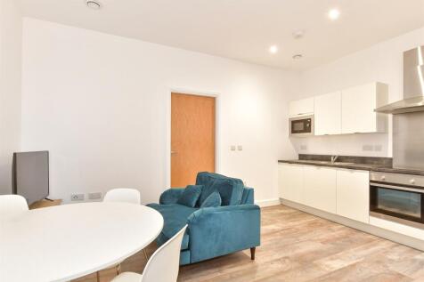 1 bedroom ground floor flat for sale