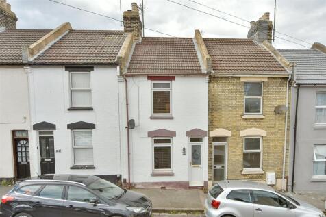 Wickham Street, Rochester, Kent 3 bed terraced house for sale