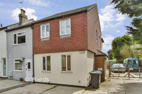 Ferry Lane, Wouldham, Rochester, Kent 1 bed flat for sale