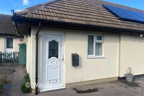 1 bedroom semi-detached bungalow for sale