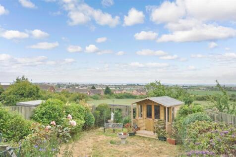 2 bedroom semi-detached bungalow for sale
