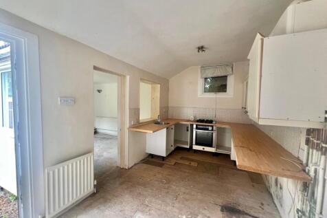 1 bedroom semi-detached bungalow for sale