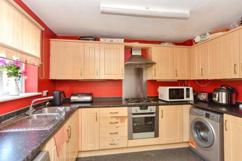 4 bedroom town house for sale