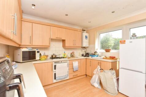 4 bedroom link detached house for sale