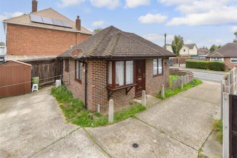1 bedroom detached bungalow for sale