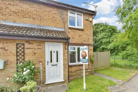 2 bedroom end of terrace house for sale
