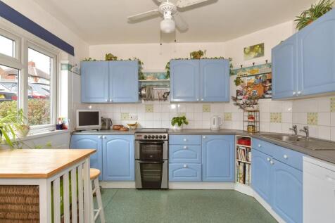 Lancelot Avenue, Strood, Rochester, Kent 3 bed end of terrace house for sale