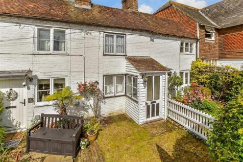 High Street, Cranbrook, Kent 2 bed terraced house for sale