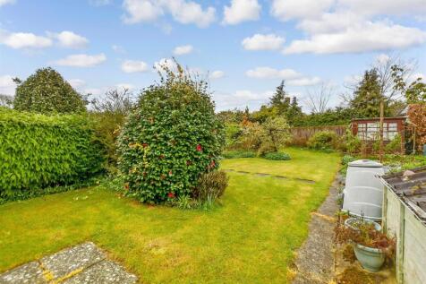 2 bedroom semi-detached bungalow for sale