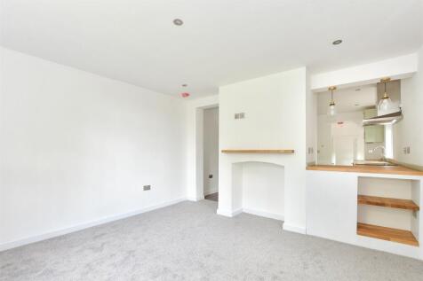 Blackham, Tunbridge Wells, East Sussex 4 bed end of terrace house for sale