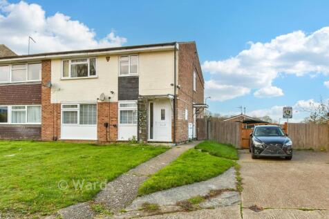 Hamwick Green, Lords Wood, Chatham, Kent 2 bed maisonette for sale