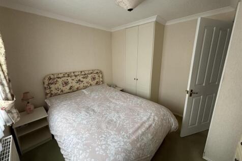 2 bedroom park home for sale