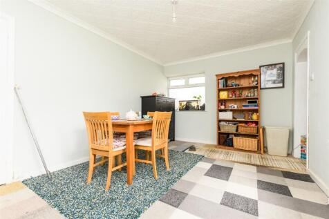 2 bedroom semi-detached bungalow for sale