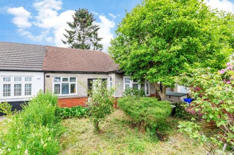 3 bedroom semi-detached bungalow for sale