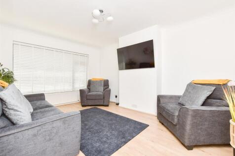 2 bedroom semi-detached bungalow for sale