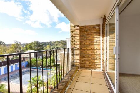Varndean Drive, Brighton, East Sussex 2 bed apartment for sale