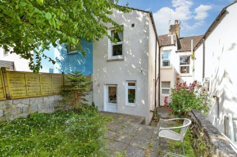 5 bedroom terraced house for sale
