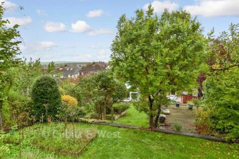 2 bedroom semi-detached bungalow for sale
