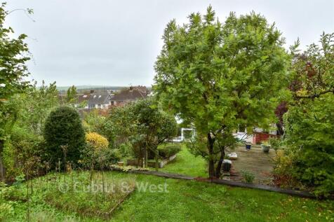 2 bedroom semi-detached bungalow for sale