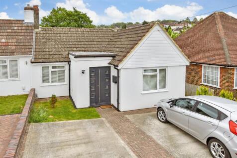 2 bedroom semi-detached bungalow for sale