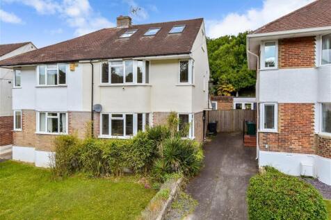 5 bedroom semi-detached house for sale