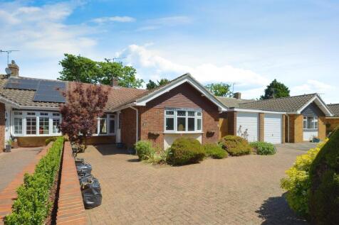 2 bedroom semi-detached bungalow for sale
