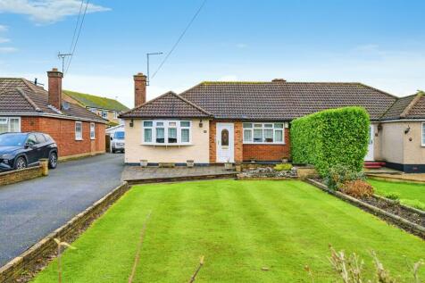 2 bedroom semi-detached bungalow for sale