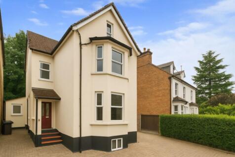6 bedroom detached house for sale