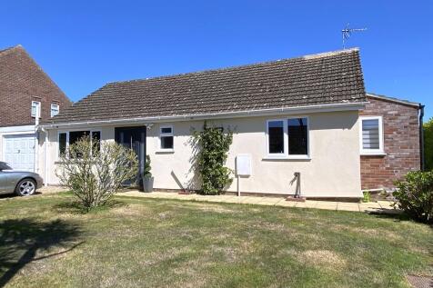 Hart Lane, Holt NR25 3 bed detached bungalow for sale
