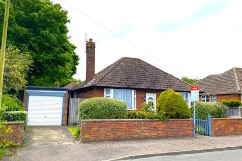 Grange Avenue, Cromer NR27 2 bed detached bungalow for sale