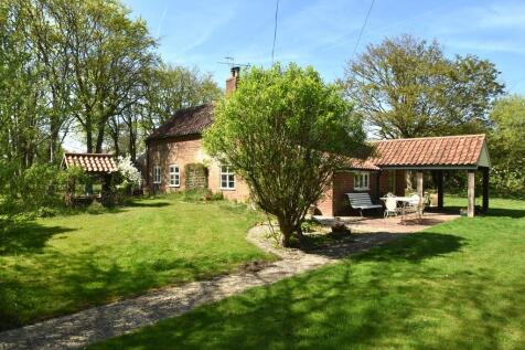 Norwich NR12 4 bed cottage for sale