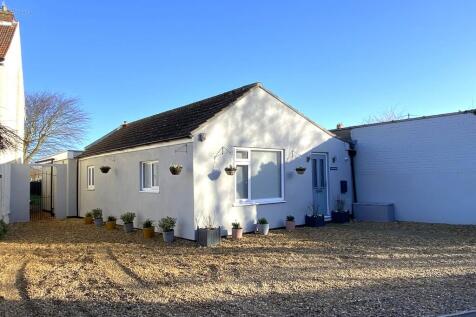 Water Lane, Cromer NR27 2 bed detached bungalow for sale