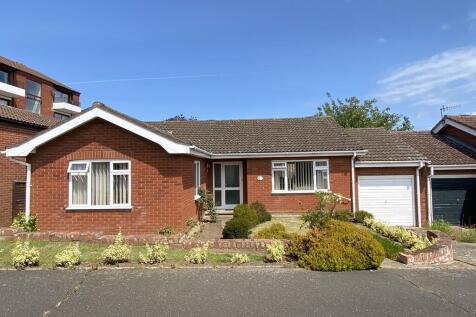 Edgebrook, Sheringham NR26 2 bed detached bungalow for sale