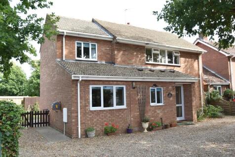 Market Street, Norwich NR12 3 bed detached house for sale
